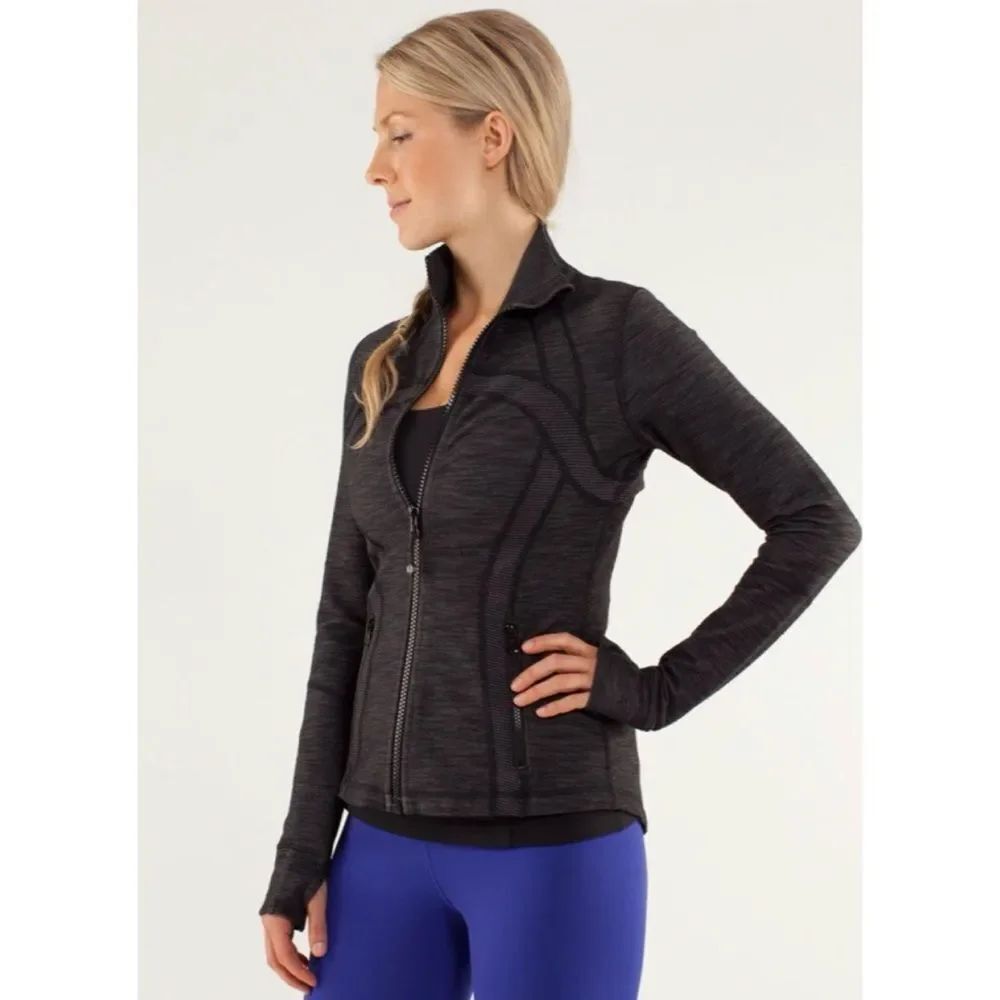 RARE Lululemon Define Jacket *Denim In Black Slub Denim / Heathered Black Size 6